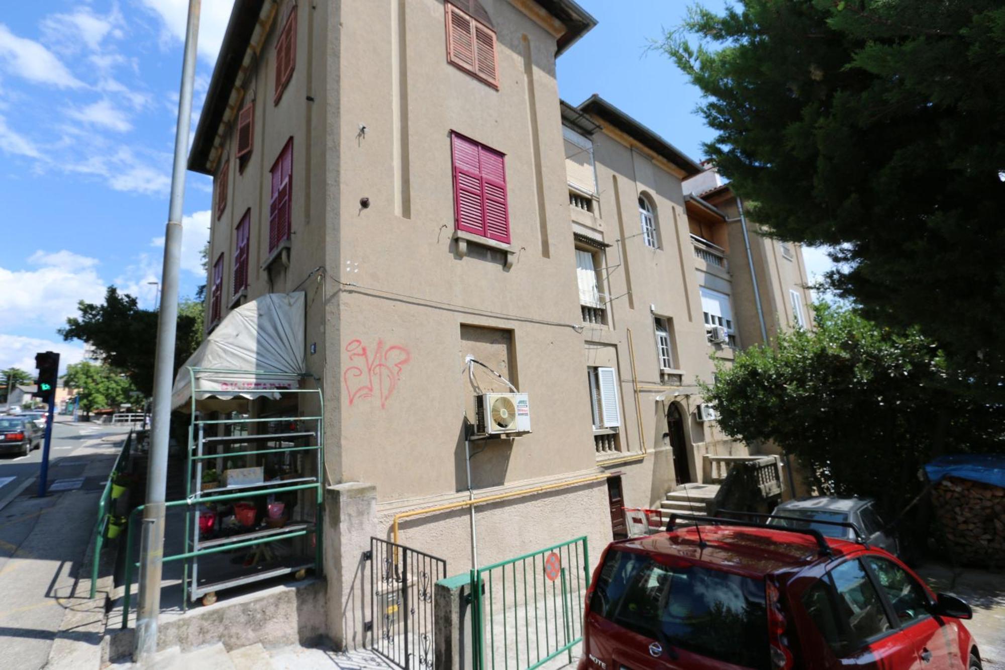 Apartment Krimeja Rijeka Bagian luar foto