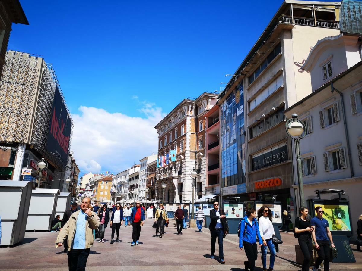 Apartment Krimeja Rijeka Bagian luar foto